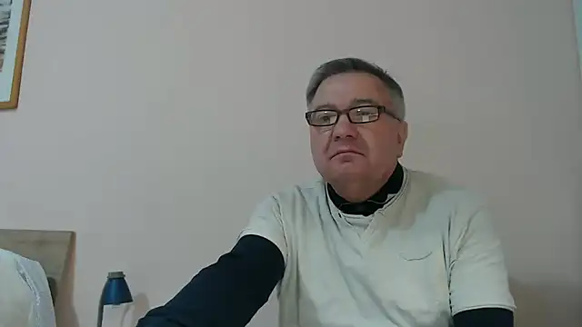 Snapshot of YOU6me chatting on January 2025 04:19:01 PM YOU6me online show from January 2025 04:19:01 PM