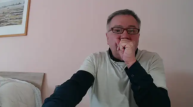 Snapshot of YOU6me chatting on January 2025 10:19:01 AM YOU6me online show from January 2025 10:19:01 AM