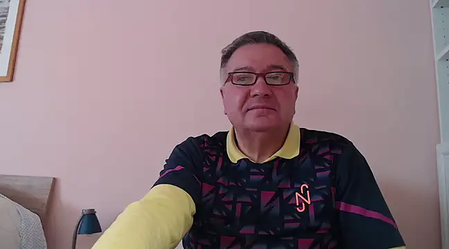 Snapshot of YOU6me chatting on February 2025 09:38:02 AM YOU6me online show from February 2025 09:38:02 AM