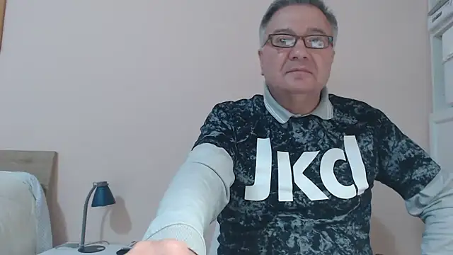 Snapshot of YOU6me chatting on February 2025 03:31:02 PM YOU6me online show from February 2025 03:31:02 PM