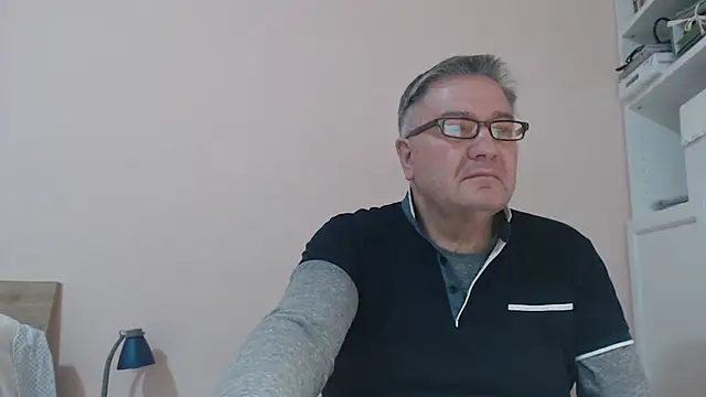 Snapshot of YOU6me chatting on February 2025 05:48:01 PM YOU6me online show from February 2025 05:48:01 PM