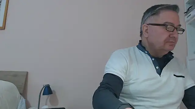 Snapshot of YOU6me chatting on February 2025 02:49:01 PM YOU6me online show from February 2025 02:49:01 PM