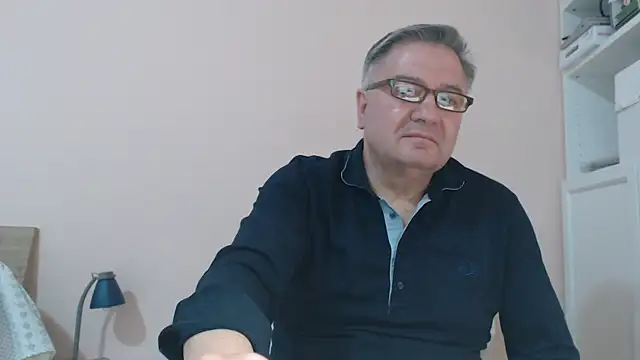 Snapshot of YOU6me chatting on February 2025 04:09:02 PM YOU6me online show from February 2025 04:09:02 PM