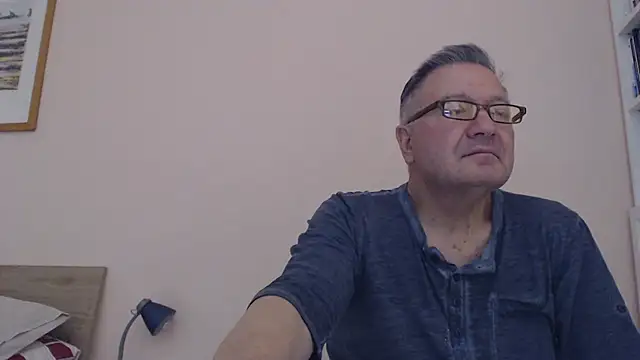 Snapshot of YOU6me chatting on September 2025 04:52:02 PM YOU6me online show from September 2025 04:52:02 PM