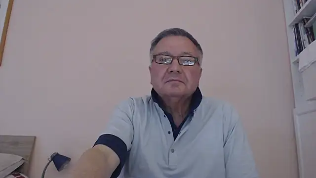 Snapshot of YOU6me chatting on September 2025 02:32:01 PM YOU6me online show from September 2025 02:32:01 PM