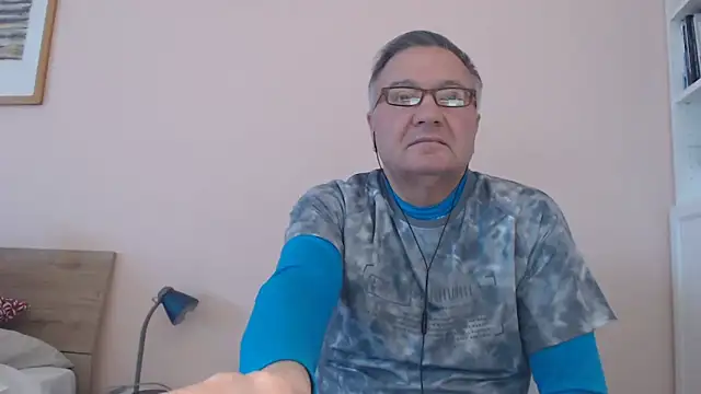 Snapshot of YOU6me chatting on October 2025 02:37:01 PM YOU6me online show from October 2025 02:37:01 PM