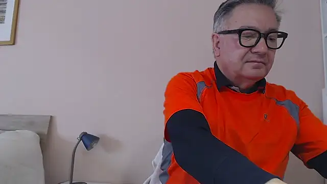 YOU6me online show from December 2025 09:15:02 AM