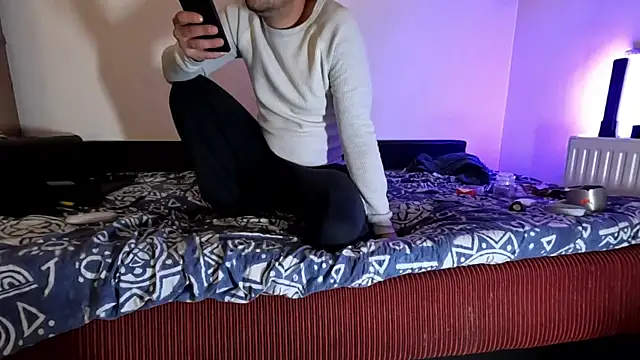 Snapshot of Lucas1andOnly4Girl chatting on December 2024 10:20:01 PM Lucas1andOnly4Girl online show from December 2024 10:20:01 PM