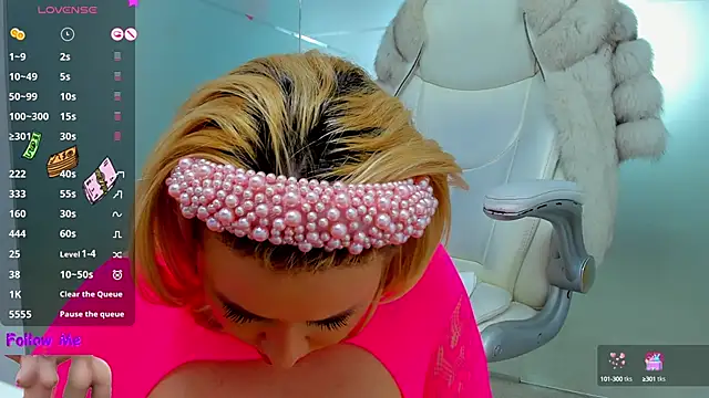 sassy madeline online show from January 2025 10:35:01 PM