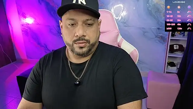 Snapshot of jacoob_woods chatting on April 2026 02:20:01 AM jacoob woods online show from April 2026 02:20:01 AM