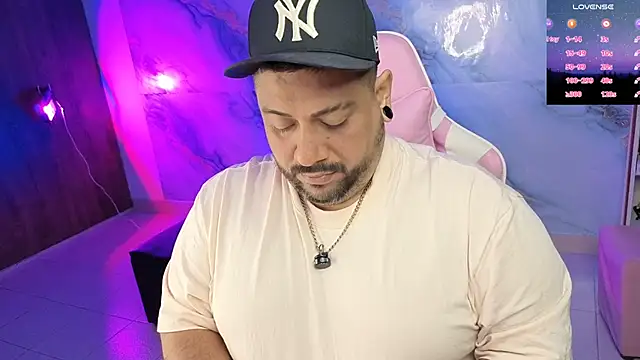 Snapshot of jacoob_woods chatting on April 2026 12:48:01 AM jacoob woods online show from April 2026 12:48:01 AM
