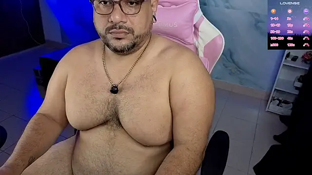 Snapshot of jacoob_woods chatting on May 2026 12:45:02 PM jacoob woods online show from May 2026 12:45:02 PM