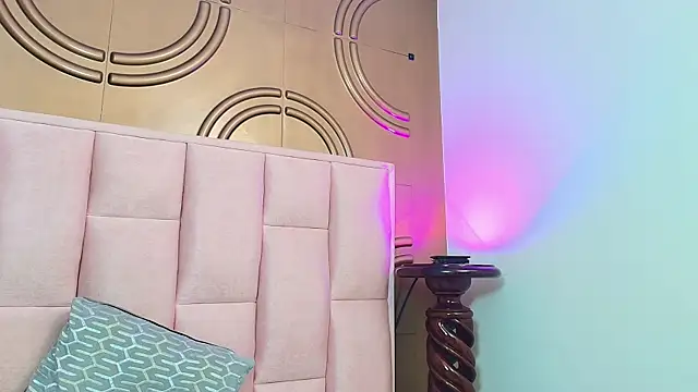 valeriaa19 online show from February 2026 07:51:01 AM