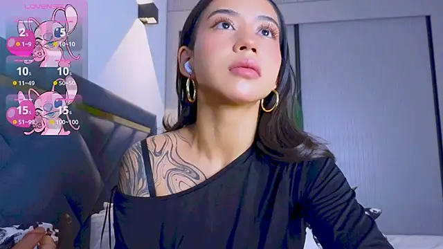 Snapshot of Mia_Tin chatting on November 2025 03:34:02 PM Mia Tin online show from November 2025 03:34:02 PM