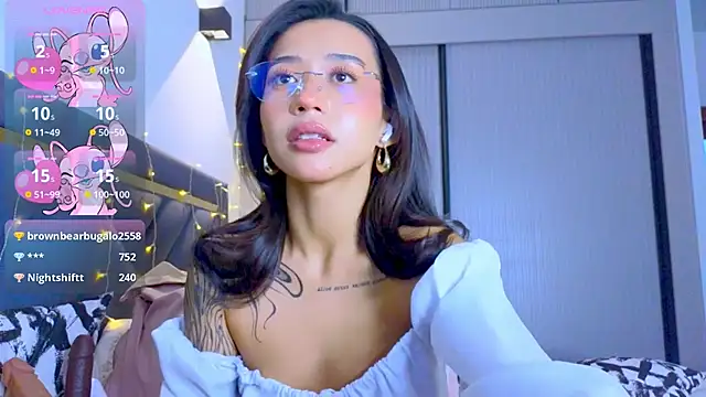 Mia Tin online show from December 2025 11:06:02 AM