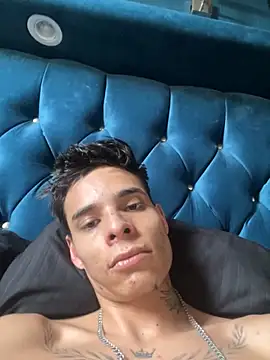 brianor89 online show from November 2025 09:39:01 PM