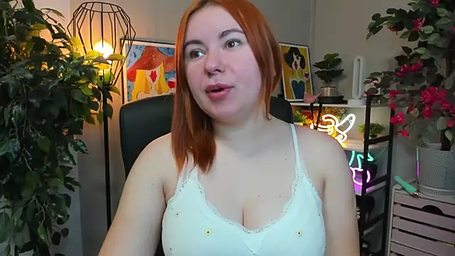 LAYLAxSTAR online show from November 2025 07:30:02 AM