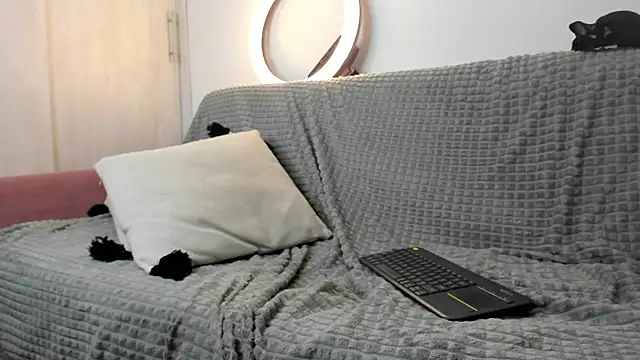 specter 27 online show from March 2025 02:05:02 AM