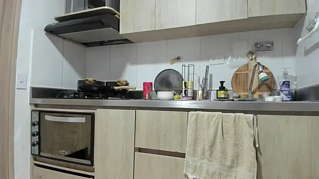 Snapshot of susy_angel chatting on November 2025 11:37:02 PM susy angel online show from November 2025 11:37:02 PM