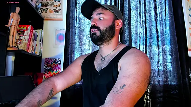 Snapshot of johnnyalx chatting on May 2026 04:58:02 PM johnnyalx online show from May 2026 04:58:02 PM