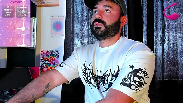 Snapshot of johnnyalx chatting on May 2026 08:04:02 PM johnnyalx online show from May 2026 08:04:02 PM