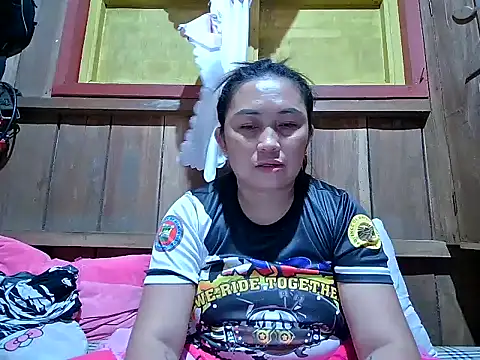 LalaiAsian online show from November 2025 09:41:01 AM