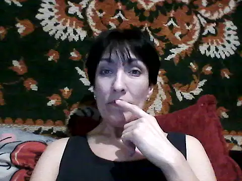 SunnyAmorre online show from December 2025 12:32:01 PM