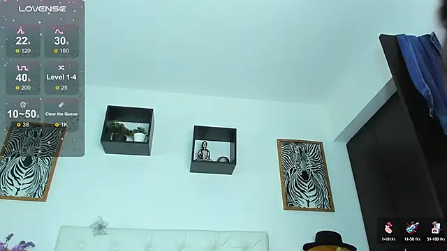 Snapshot of Sharon_smiith chatting on January 2025 12:37:01 AM Sharon smiith online show from January 2025 12:37:01 AM