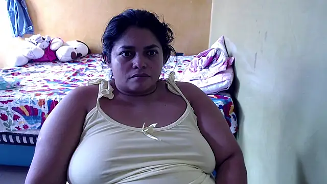 yulieth bbw online show from October 2025 07:04:02 PM