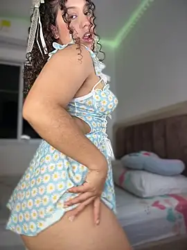 Snapshot of Shara_dreams chatting on February 2026 11:25:01 PM Shara dreams online show from February 2026 11:25:01 PM