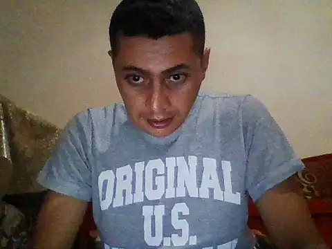 Snapshot of Iml22m chatting on October 2025 09:37:01 PM Iml22m online show from October 2025 09:37:01 PM