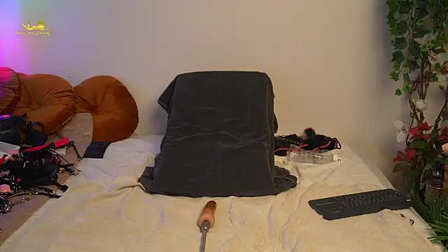 lacie le beauty online show from March 2025 05:21:01 PM