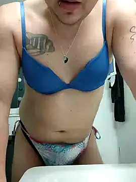 Snapshot of Lovely_blue_28 chatting on December 2024 12:33:01 AM Lovely blue 28 online show from December 2024 12:33:01 AM