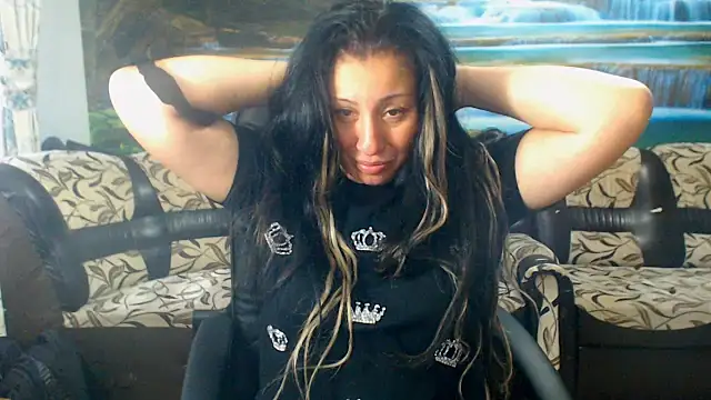 MoistMady online show from September 2025 05:45:02 AM