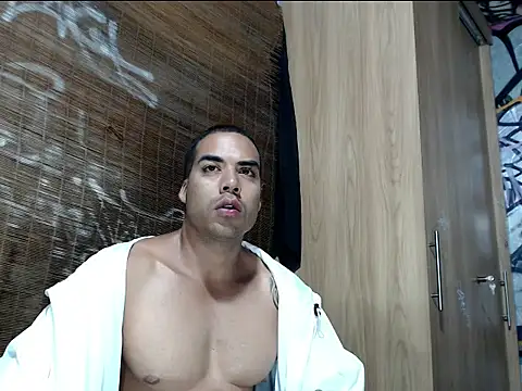 Justin Frank online show from November 2025 11:02:01 PM