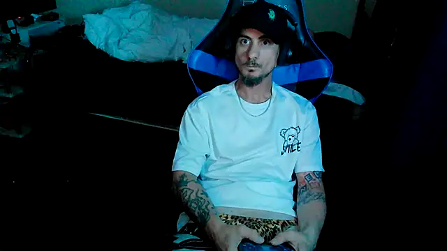 robvegas274 online show from December 2025 05:09:01 PM