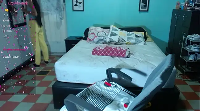 Snapshot of Mia_sexy18_ chatting on January 2025 03:31:01 AM Mia sexy18 online show from January 2025 03:31:01 AM