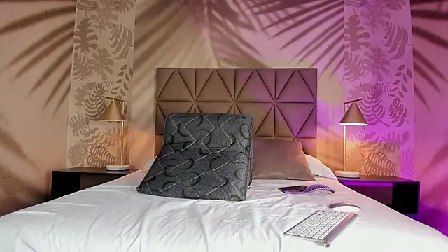 Scarleett 22 online show from January 2026 08:03:02 PM