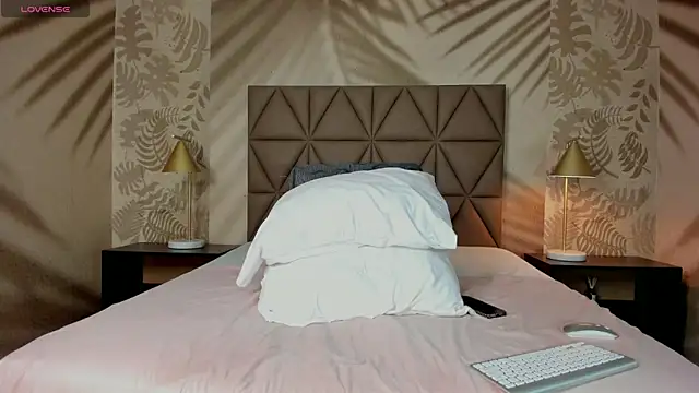 Scarleett 22 online show from February 2026 08:10:01 PM