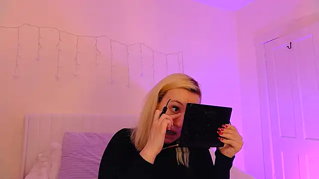 ashleyblaydex online show from March 2026 11:55:02 PM