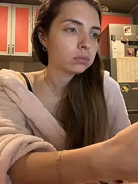 SeducingYoghourt online show from December 2024 04:27:02 PM