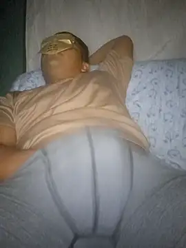 Snapshot of Efrain2090 chatting on September 2025 09:00:02 AM Efrain2090 online show from September 2025 09:00:02 AM