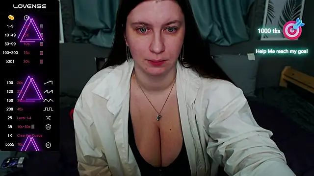 Snapshot of LiyaSilve chatting on February 2025 10:15:02 AM LiyaSilve online show from February 2025 10:15:02 AM