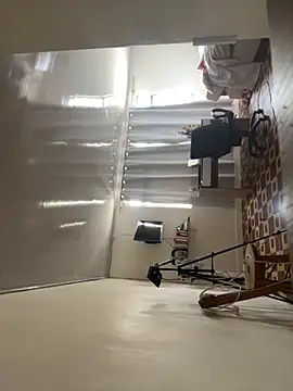 Juliana News online show from November 2025 04:18:02 PM