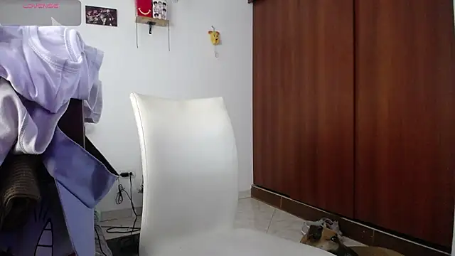 Snapshot of Moon_lunita chatting on February 2026 09:13:02 PM Moon lunita online show from February 2026 09:13:02 PM