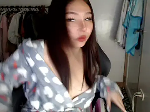 urqueendominant online show from February 2025 06:58:02 AM