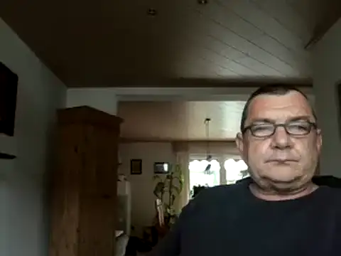 Snapshot of Nobbie444 chatting on May 2026 12:22:02 PM Nobbie444 online show from May 2026 12:22:02 PM