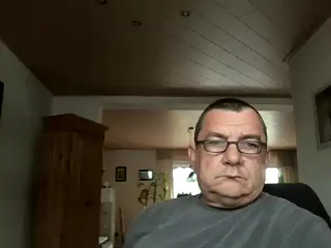 Snapshot of Nobbie444 chatting on May 2026 11:28:01 AM Nobbie444 online show from May 2026 11:28:01 AM