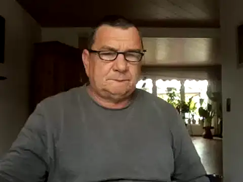 Snapshot of Nobbie444 chatting on May 2026 09:50:02 AM Nobbie444 online show from May 2026 09:50:02 AM