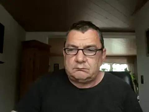 Snapshot of Nobbie444 chatting on June 2026 09:02:01 AM Nobbie444 online show from June 2026 09:02:01 AM